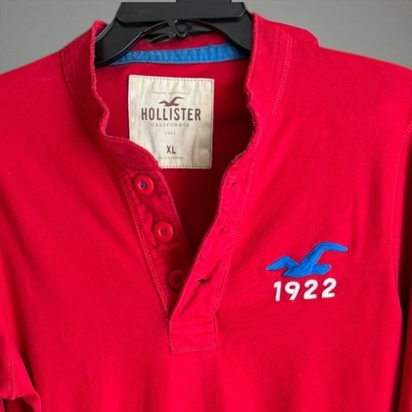 Hollister Vibrant Red Henley Shirt with Blue Logo 100% Cotton - Picture 4 of 9